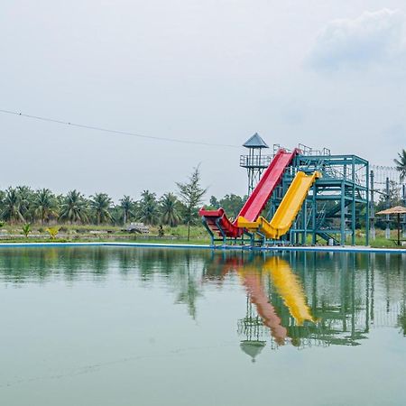 Hôtel Kanopi Tipi à Kampung Sungai Rengit Extérieur photo